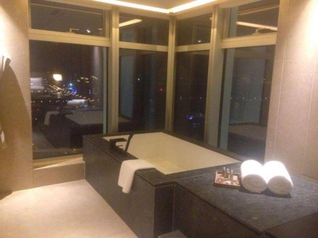 Aoluguya Hotel Harbin Luaran gambar